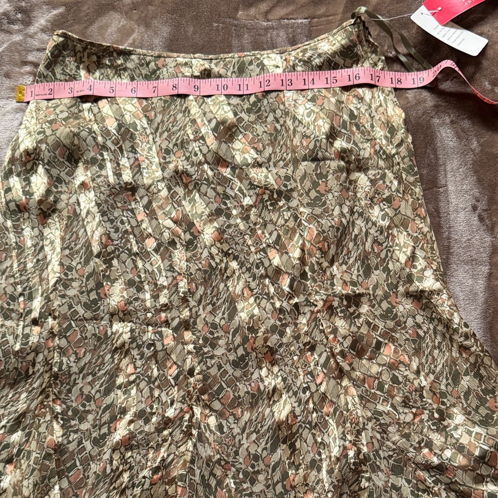 Stylish Green Patterned Skirt